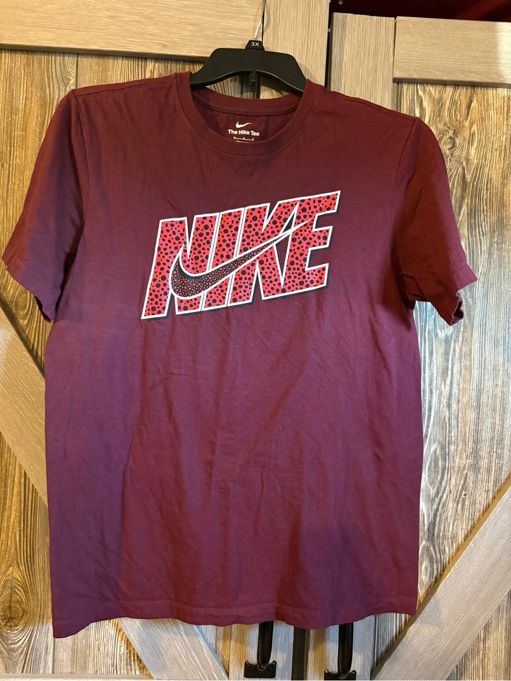 Nike Men's Burgundy Graphic Logo Short Sleeve Tee